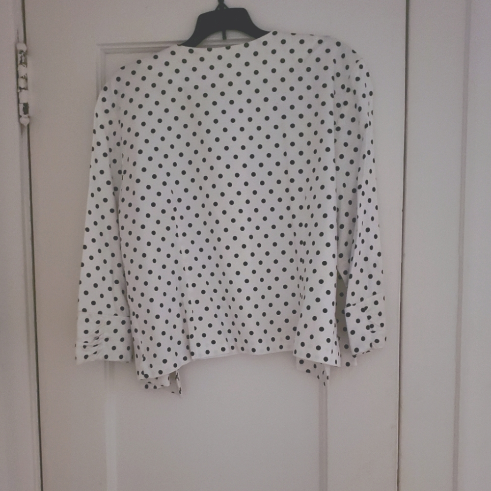 Blazer - Picture 2 of 3